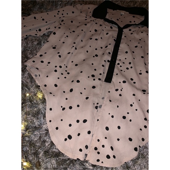 Tan and black polka dot blouse - Picture 3 of 8